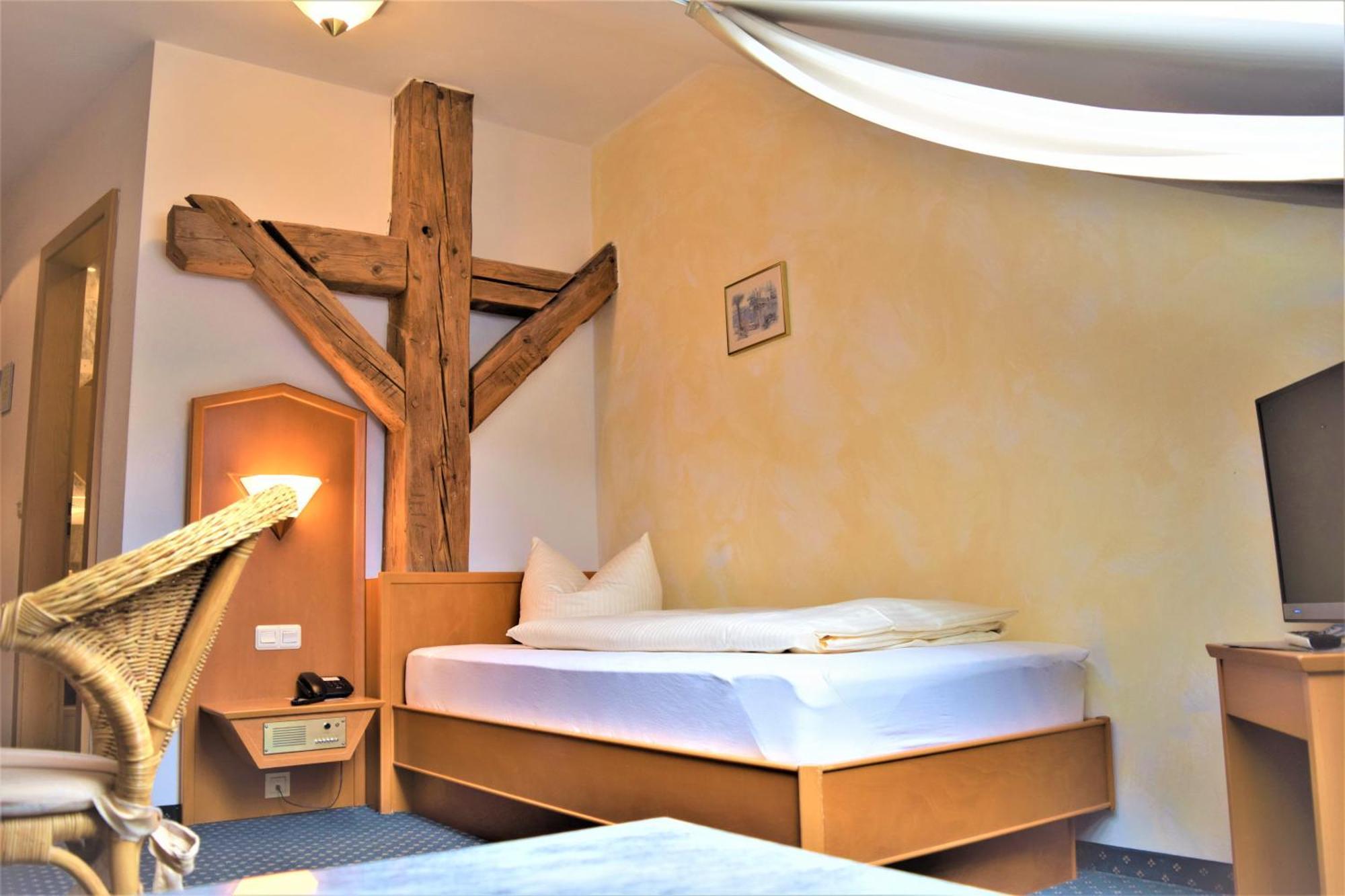 Hotel Zum Braeu Kinding Exterior foto