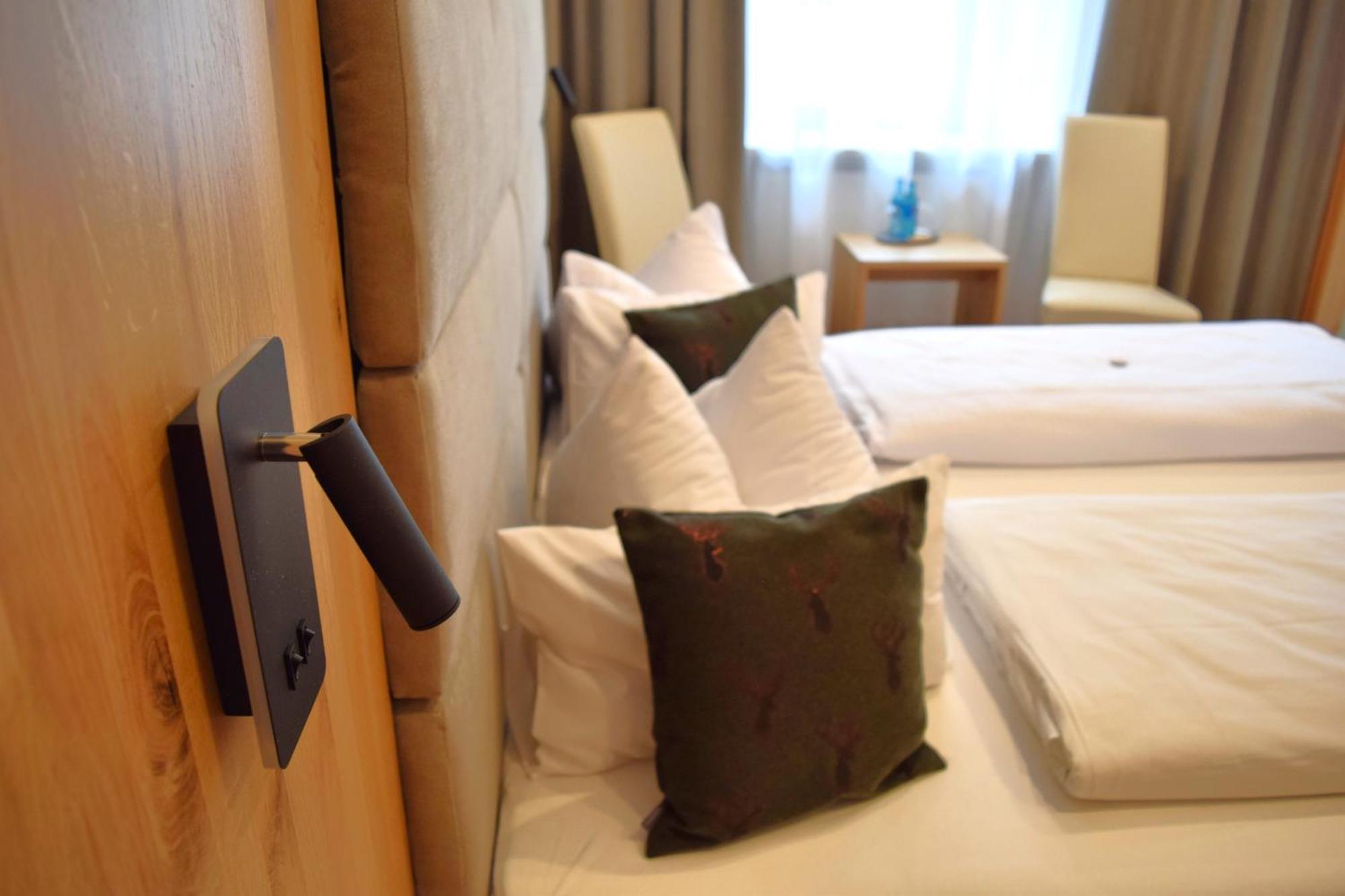 Hotel Zum Braeu Kinding Exterior foto